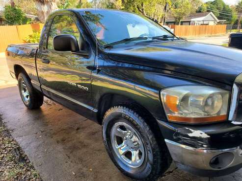 2006 Dodge Ram SLT 1500. RUNS GREAT, NEW TRANSMISSION, EVERYTHING... for sale in Houston, TX