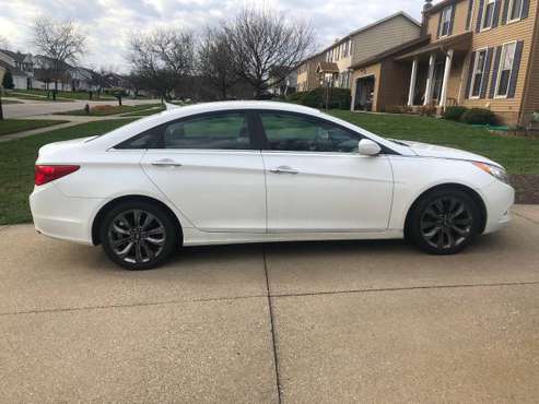 2011 Hyundai Sonata SE - 133k miles - cars & trucks - by owner -... for sale in Stow, OH