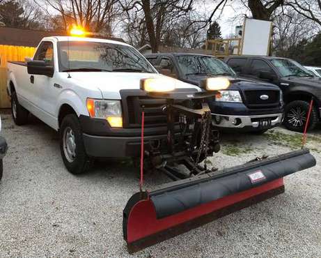 ★ 1-OWNER FORD ...That's NEVER PLOWED SNOW PLOW JUST INSTALLED -... for sale in Champaign, IL