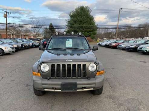 2005 Jeep Liberty 4dr Renegade 4WD - cars & trucks - by dealer -... for sale in East Windsor, MA
