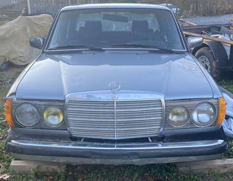 Classic - 1981 Mercedes 240 D - cars & trucks - by owner - vehicle... for sale in Morganton, NC