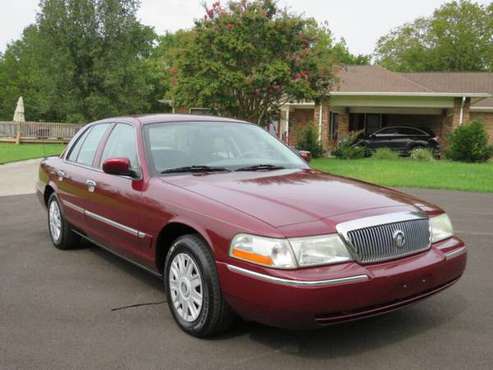 2005 MERCURY GRAND MARQUIS GS - cars & trucks - by dealer - vehicle... for sale in Sevierville, TN