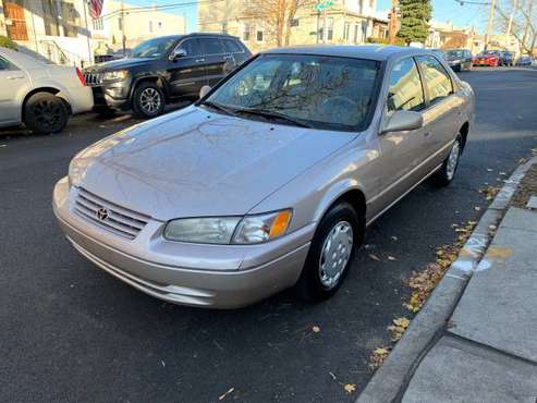 1999 Toyota Camry 50k miles ! One owner clean title - cars & trucks... for sale in Brooklyn, NY