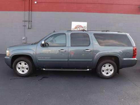 2008 Chevrolet Suburban 4WD 4dr 1500 LT w/2LT with Steering wheel,... for sale in Janesville, WI