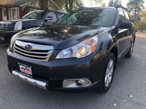 2012 Subaru Outback Limited 3.6L R AWD Wagon Leather Loaded 2 Owner... for sale in Bend, OR