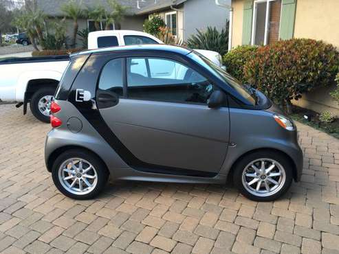 2016 Smart fortwo Electric Drive 2 door coupe passion LOW MILES for sale in Santa Barbara, CA