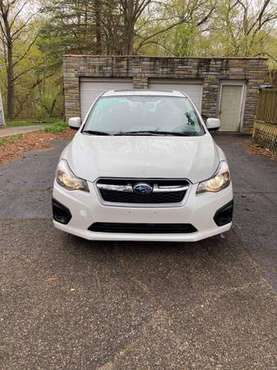 Subaru impreza limited 2014 AWD hatchback Super clean - cars & for sale in Kalamazoo, MI