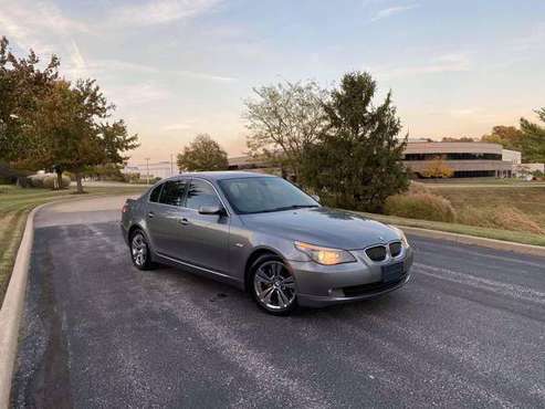 2010 BMW 528i**Clean Car Fax ** FINANCE AVAILABLE - cars & trucks -... for sale in Saint Louis, MO