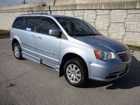 2013 CHRYSLER TOWN & COUNTRY*WHEEL CHAIR CONVERSION**LOW MILES!! -... for sale in Lake Saint Louis, MO