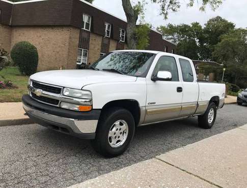 2002 Chevrolet Silverado 1500 V8 4WD Extended Cab LS for sale in Fresh Meadows, NY