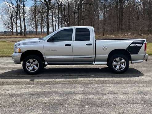 2005 Dodge Ram Quad Cab SLT Daytona 4X4 No Rust! Only 12500 - cars for sale in Chesterfield Indiana, IN