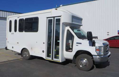 Bus with Wheelchair Lift, Low Miles - cars & trucks - by owner -... for sale in Idaho Falls, WA