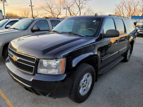 2007 Chevrolet Chevy Suburban 1500 - Guaranteed Approval-Drive Away... for sale in Oregon, OH