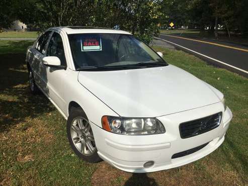 2008 White Volvo S60 for sale in PLUMSTEADVILLE, PA