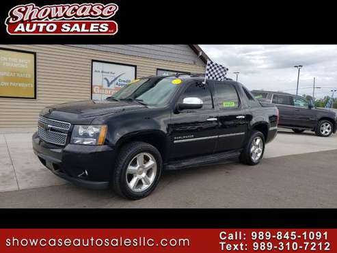 LEATHER!! 2011 Chevrolet Avalanche 4WD Crew Cab LTZ for sale in Chesaning, MI