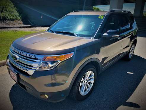 2015 FORD EXPLORER XLT - cars & trucks - by owner - vehicle... for sale in La Crescent, WI