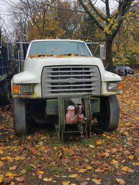 1995 Ford F800 - cars & trucks - by owner - vehicle automotive sale for sale in Pearl River, NY