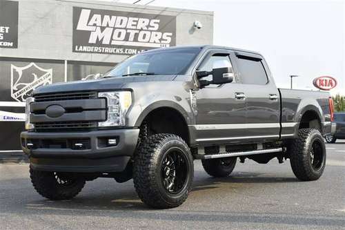 2017 FORD F350 SUPER DUTY LARIAT LIFTED DIESEL GOGEOUS LOADED 51K 37... for sale in Gresham, OR