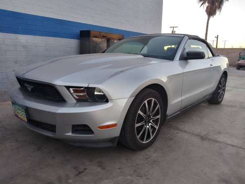 2012 ford mustang convertable - cars & trucks - by owner - vehicle... for sale in Yuma, AZ