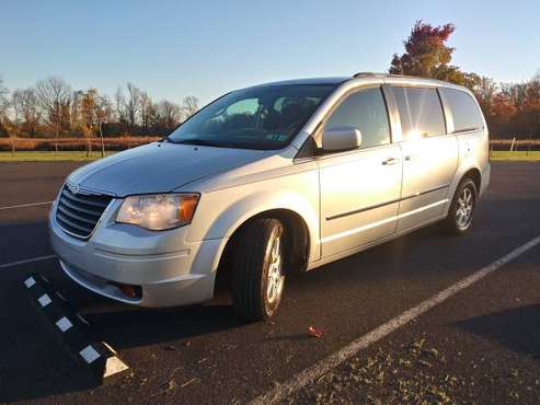 2010 Chrysler Town and Country - cars & trucks - by owner - vehicle... for sale in Philadelphia, PA