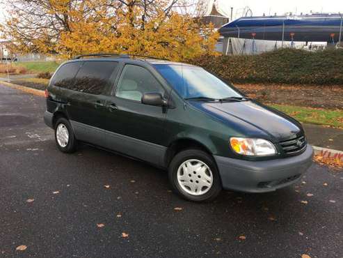 2001 TOYOTA SIENNA LE - cars & trucks - by dealer - vehicle... for sale in Beaverton, OR