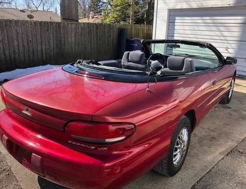 CONVERTIBLE CHRYSLER SEBRING JX 1-OWNER SINCE 1997 - cars & for sale in Dewey, IA