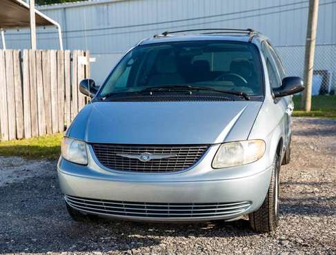 2004 CHRYSLER TOWN & COUNTRY - cars & trucks - by dealer - vehicle... for sale in largo, FL