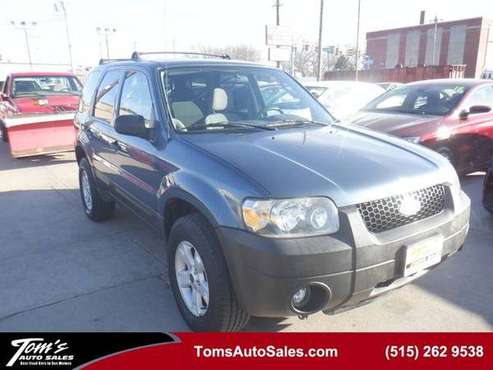 2006 Ford Escape XLT - cars & trucks - by dealer - vehicle... for sale in Des Moines, IA