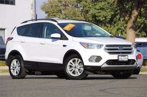 2018 Ford Escape Se - cars & trucks - by dealer - vehicle automotive... for sale in Elk Grove, CA