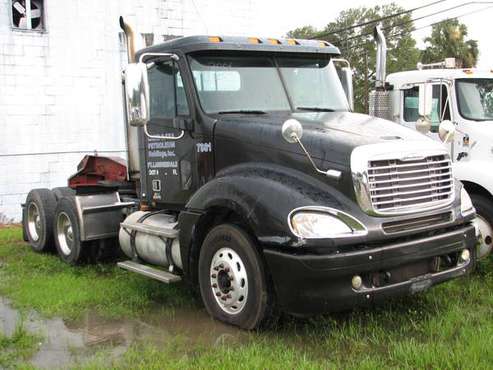 Freightliner - cars & trucks - by owner - vehicle automotive sale for sale in Fort Pierce, FL
