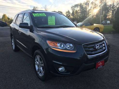 2011 Hyundai Santa Fe SE AWD - LOW MILES! for sale in Spencerport, NY