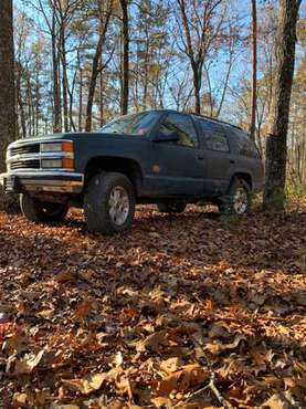 1999 Chevy Tahoe - cars & trucks - by owner - vehicle automotive sale for sale in Lenoir City, TN