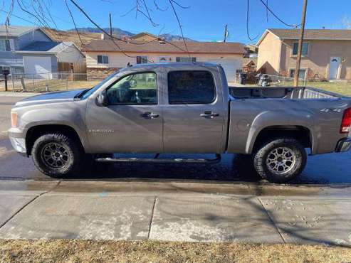 2008 GMC SIERRA SLE 4x4 - cars & trucks - by owner - vehicle... for sale in Colorado Springs, CO