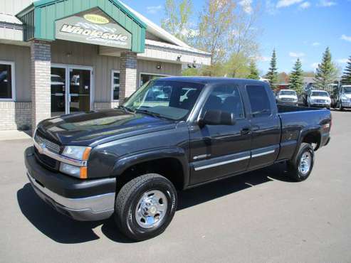 2004 chevrolet 2500hd rust free xcab short box 4x4 ls 4wd V8 - cars for sale in Forest Lake, MN