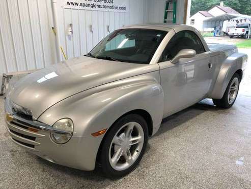2006 CHEVY SSR*RETRACTABLE TOP*SUPER CLEAN*ONLY 26K MILES!! for sale in Webster City, IA