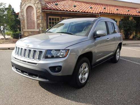 2016 JEEP COMPASS LATITUDE ONLY 31,000 MILES! LEATHER! CLEAN CARFAX! for sale in Norman, TX