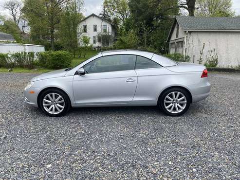 2011 VW Eos Komfort Convertible 71k, Auto Hardtop with glass roof! for sale in North Wales, PA