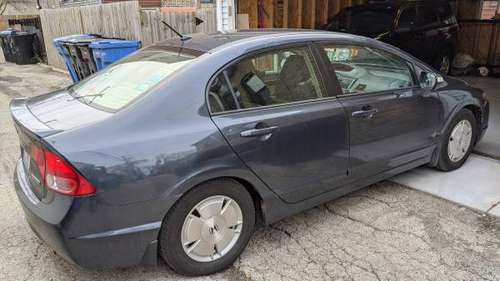 2006 Honda Civic Hybrid - cars & trucks - by owner - vehicle... for sale in Chicago, IL