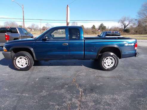 2003 Dodge Dakota Extended Cab 4x4 - cars & trucks - by dealer -... for sale in Columbia, KY