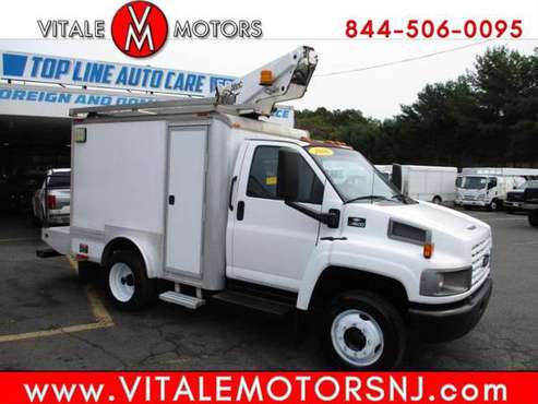 2006 Chevrolet CC4500 C4500 BUCKET TRUCK, BOX TRUCK - cars & trucks... for sale in south amboy, KY