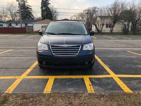 2009 Chrysler Town & Country Touring L - cars & trucks - by owner -... for sale in Wheeling, IL