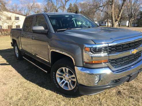2017 Chevy Silverado LT Crew Cab 4X4 - - by dealer for sale in Clinton, ND