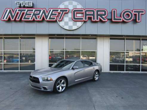 2014 *Dodge* *Charger* *R/T* - cars & trucks - by dealer - vehicle... for sale in Council Bluffs, NE