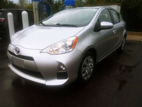 Toyota Prius Hybrid only 55,427 miles!!! $8,000 for sale in Ann Arbor, MI