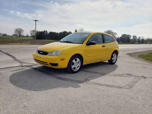 2006 Ford Focus ZX3 SES 5spd - - by dealer - vehicle for sale in Canton, WI