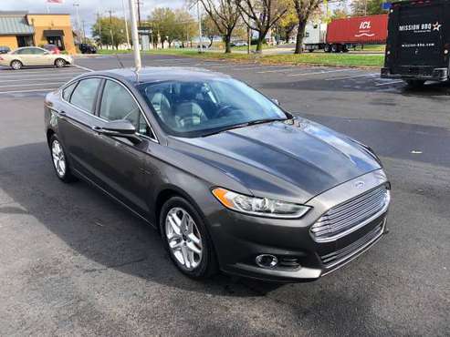 2015 Ford Fusion SE - cars & trucks - by dealer - vehicle automotive... for sale in Philadelphia, PA