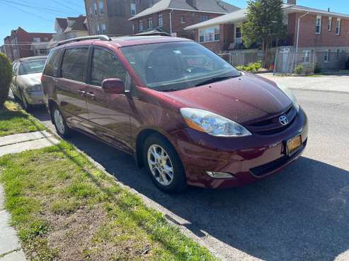 2006 Toyota Sienna for sale in Yonkers, NY