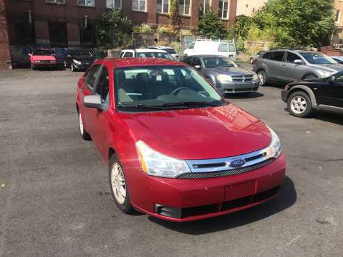 2010 FORD FOCUS - LESS THAN 70,000 MILES!!! - RECENT SERVICE for sale in Hartford, CT