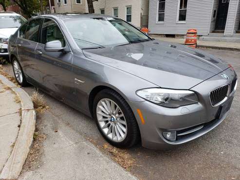 2011 BMW 535xi AWD navigation clean carfax, like new condition for sale in Somerville, MA