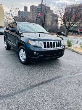 price Reduced 2012 Grand cherokee excellent condition - cars & for sale in Astoria, NY